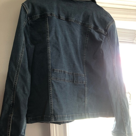 Jean jacket - Picture 3 of 5